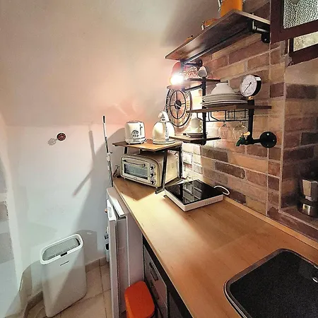 Small, Rustic, Apartament San Remo