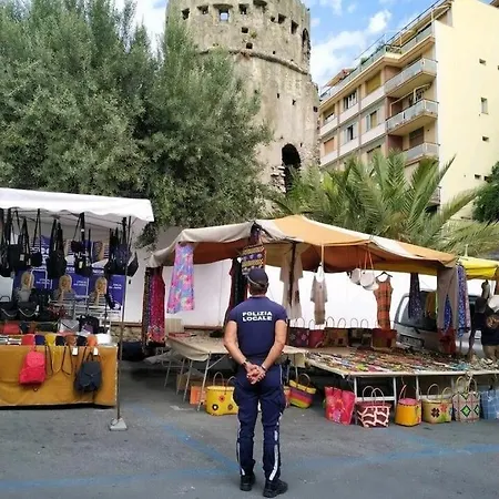 Small, Rustic, سانريمو