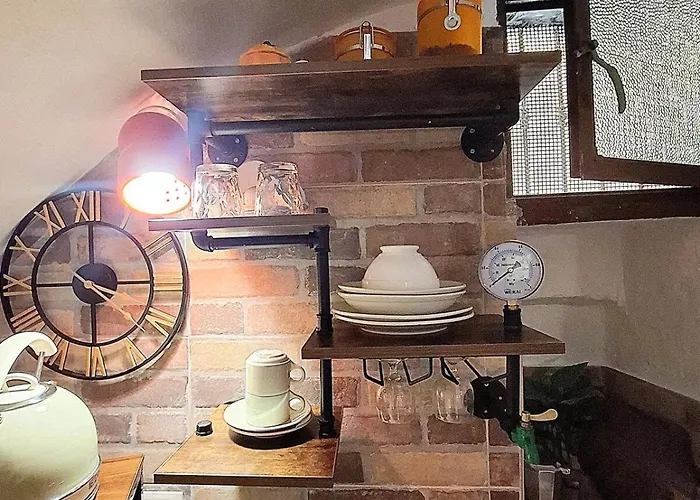 Small, Rustic, Apartamento Sanremo